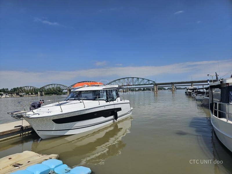 Jeanneau MERRY FISHER 1095