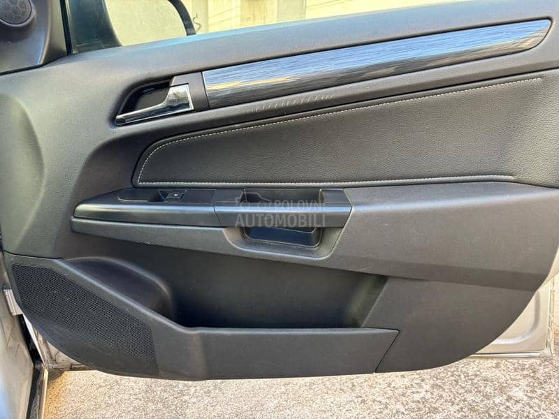 Opel Astra H 1.6b reg 77 Cosmo