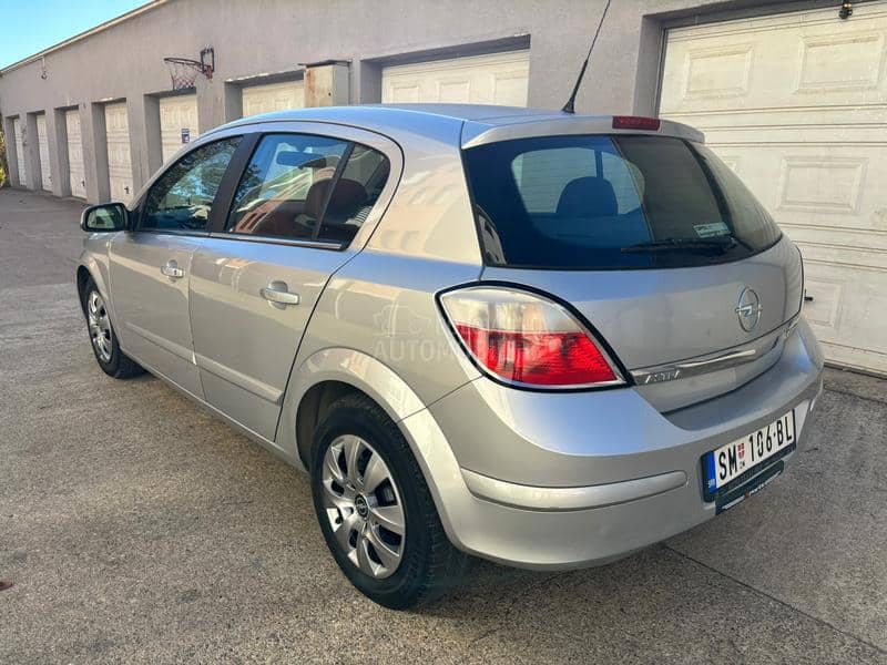 Opel Astra H 1.6b reg 77 Cosmo