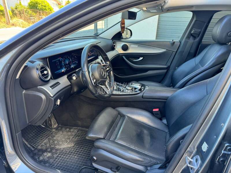 Mercedes Benz E 220 CDI 4matic
