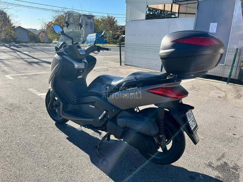 Yamaha x max