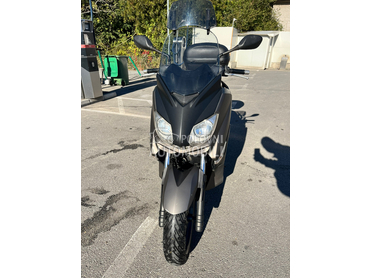 Yamaha x max