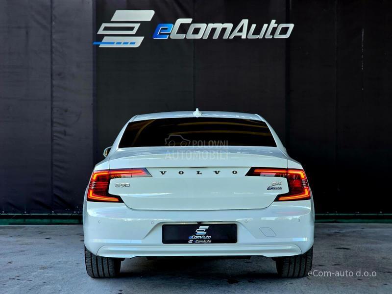 Volvo S90 B4 MOMENTUM A/T