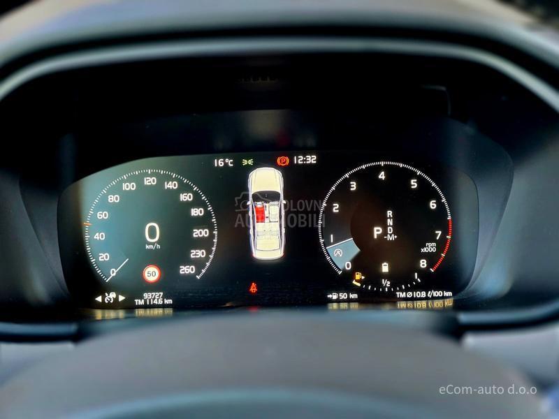 Volvo S90 B4 MOMENTUM A/T