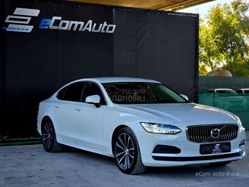 Volvo S90 B4 MOMENTUM A/T
