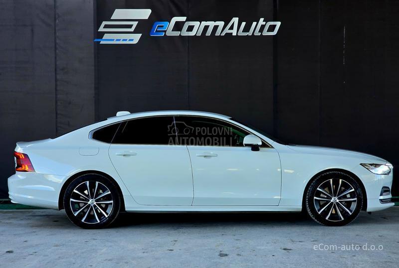 Volvo S90 B4 MOMENTUM A/T