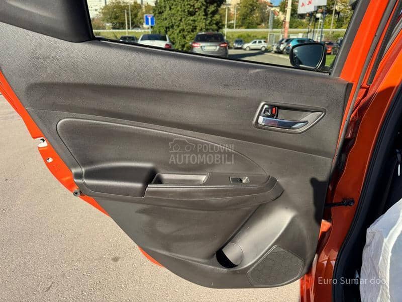 Suzuki Swift ELEGANCE 2WD CVT