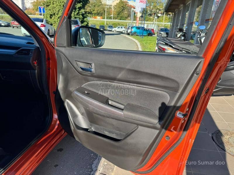 Suzuki Swift ELEGANCE 2WD CVT