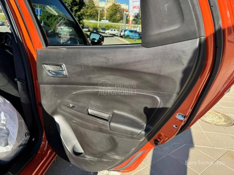 Suzuki Swift ELEGANCE 2WD CVT