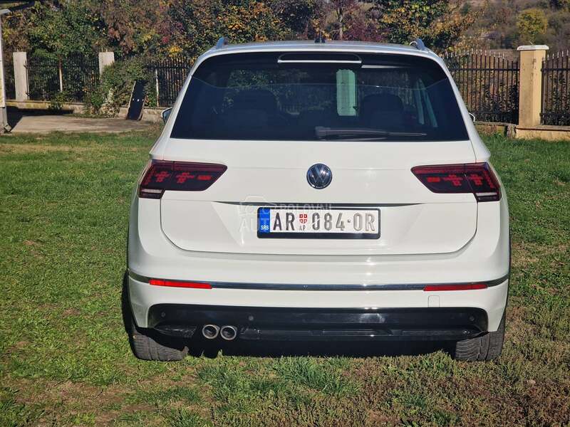 Volkswagen Tiguan R-line F.U.L N.O.V