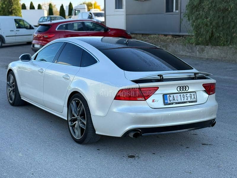 Audi A7 