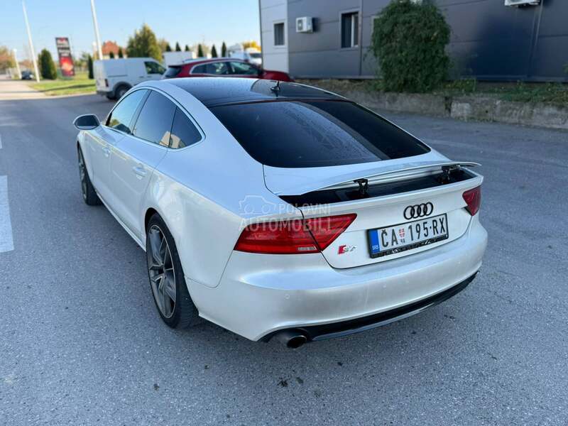 Audi A7 