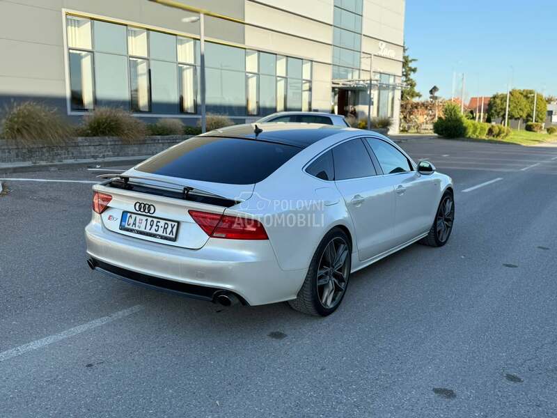 Audi A7 