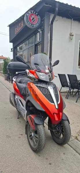 Piaggio MP3