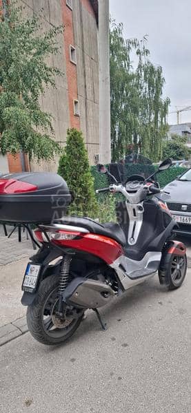 Piaggio MP3