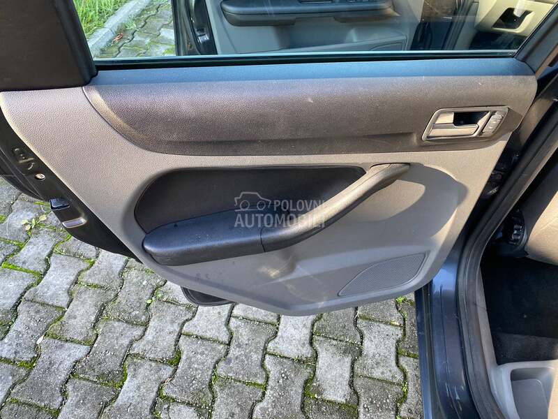 Ford Focus 1.8 i Ghia Iz CH