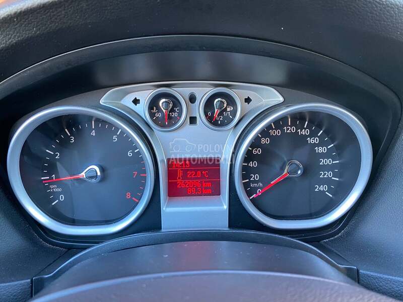 Ford Focus 1.8 i Ghia Iz CH