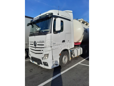 Mercedes Benz Actros 1845