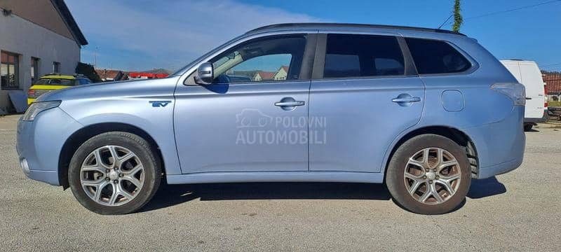 Mitsubishi Outlander 2.0 Plug in Hybrid