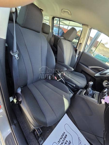 Mazda 5 1.6di CD 7 sedis