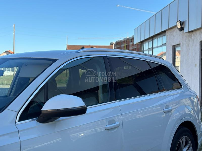 Audi Q7 Matrix