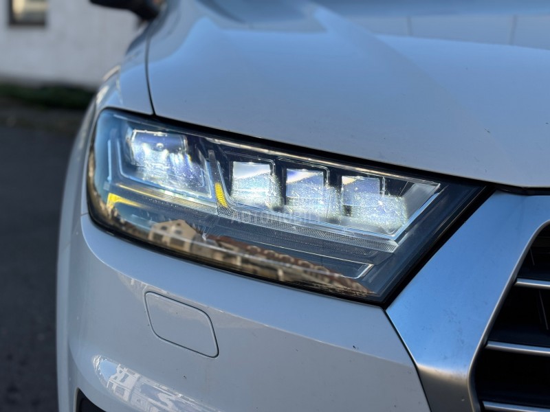 Audi Q7 Matrix