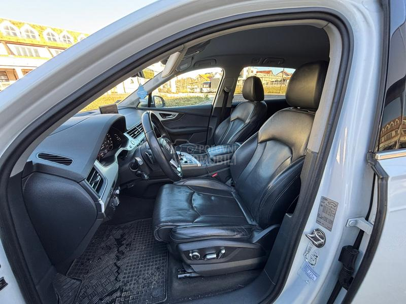 Audi Q7 Matrix