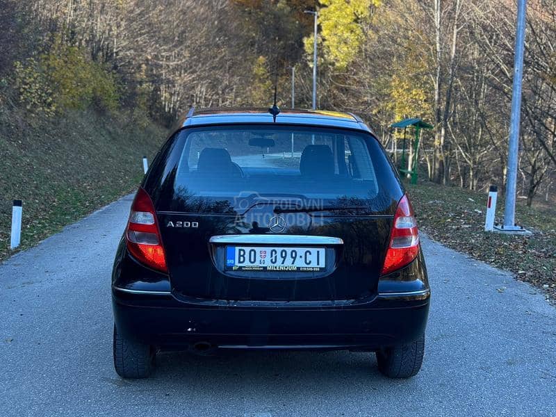 Mercedes Benz A 200 