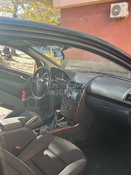 Mercedes Benz A 200 
