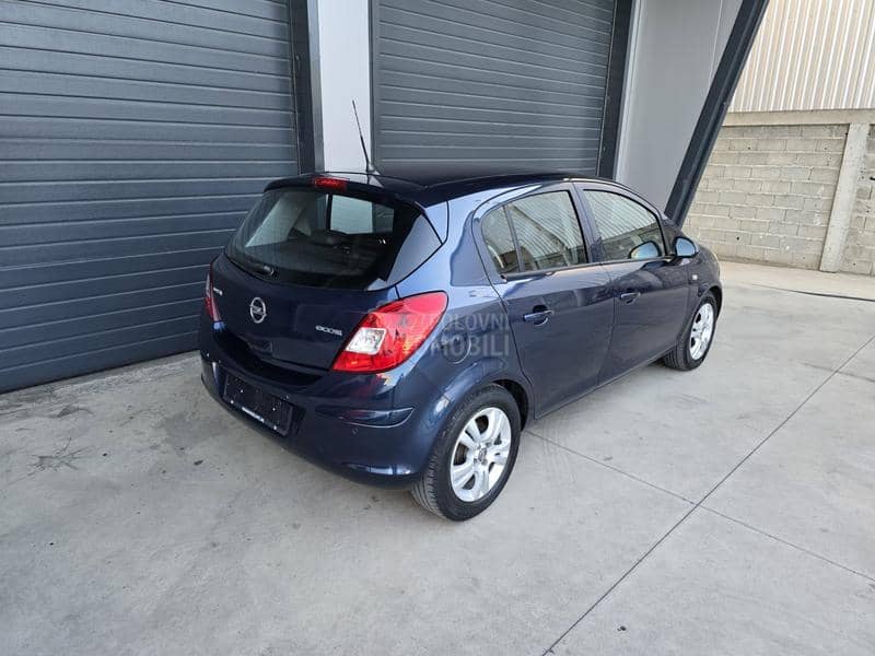 Opel Corsa D 1.3 CDTI COSMO