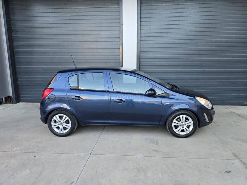 Opel Corsa D 1.3 CDTI COSMO