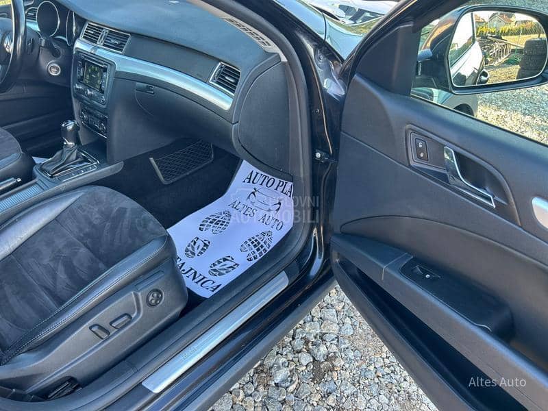 Škoda Superb SCOUT 2.0TDI DSG 4x4