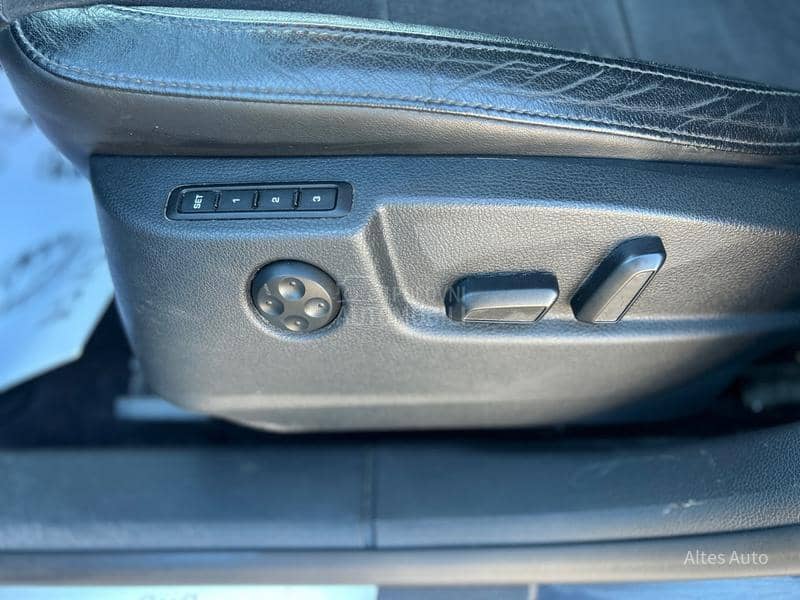 Škoda Superb SCOUT 2.0TDI DSG 4x4