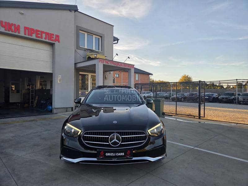 Mercedes Benz E 220 AIR/4M/BURM/PAN/360
