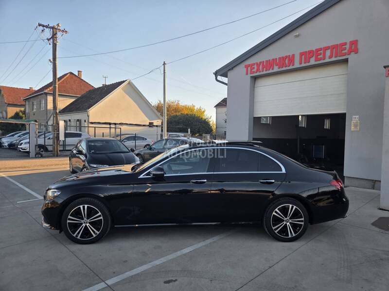 Mercedes Benz E 220 AIR/4M/BURM/PAN/360