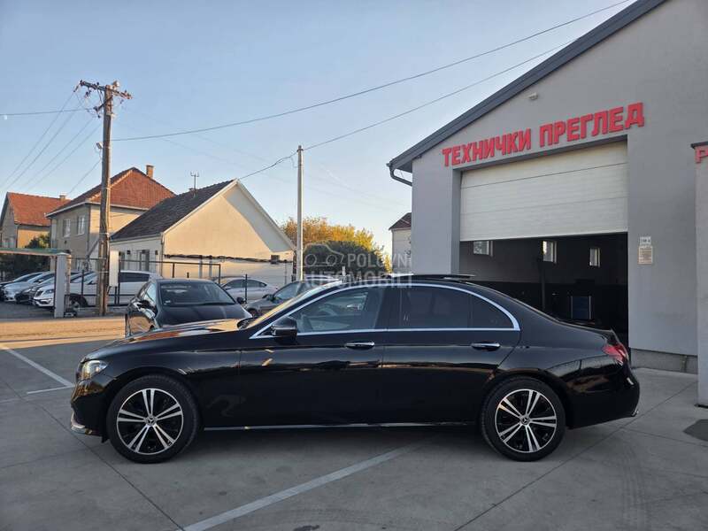 Mercedes Benz E 220 AIR/4M/BURM/PAN/360