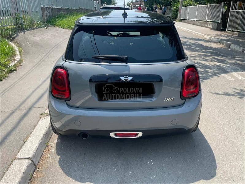 MINI One 
