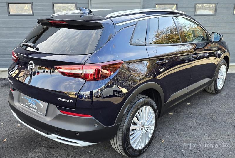Opel Grandland X 1.6CDTI INNOVATION