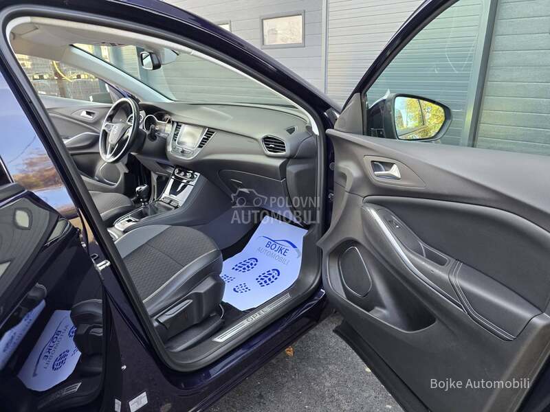 Opel Grandland X 1.6CDTI INNOVATION
