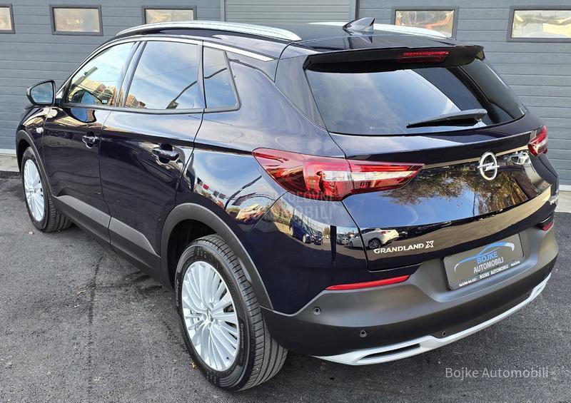 Opel Grandland X 1.6CDTI INNOVATION