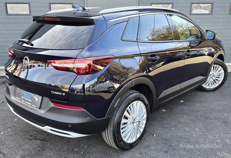 Opel Grandland X 1.6CDTI INNOVATION