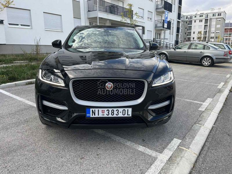 Jaguar F pace 