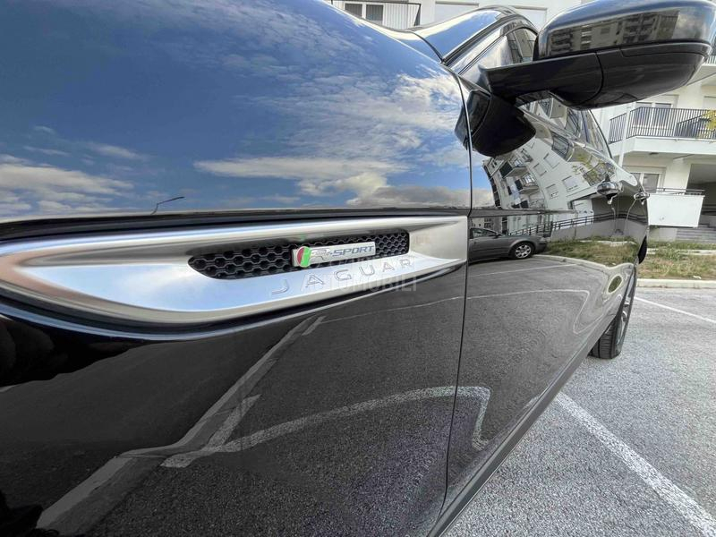 Jaguar F pace 
