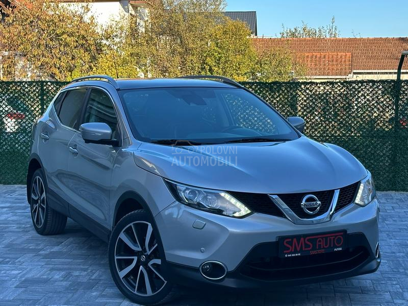 Nissan Qashqai TEKNA/4x4/PANO/360