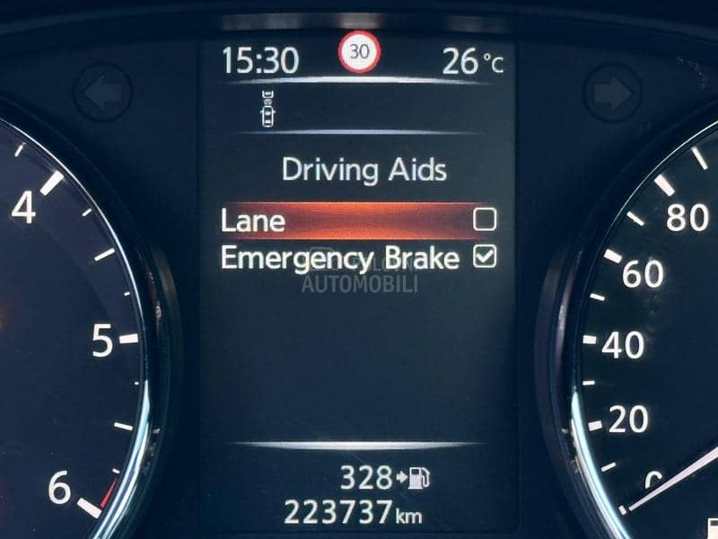 Nissan Qashqai TEKNA/4x4/PANO/360