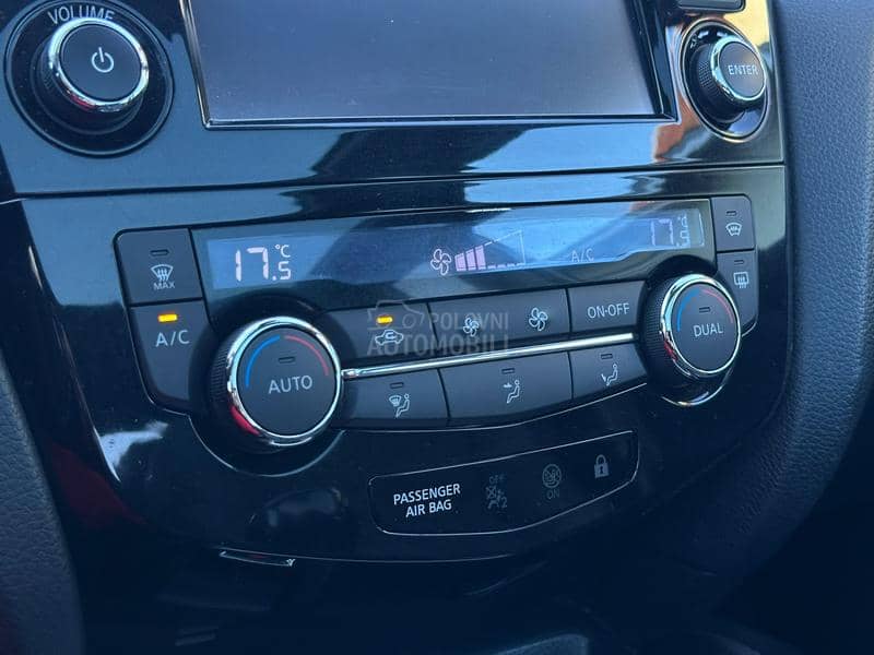 Nissan Qashqai TEKNA/4x4/PANO/360