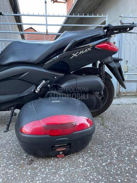 Yamaha X MAX