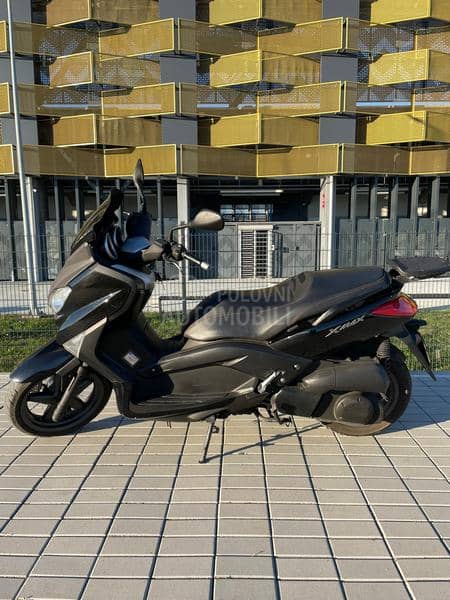 Yamaha X MAX