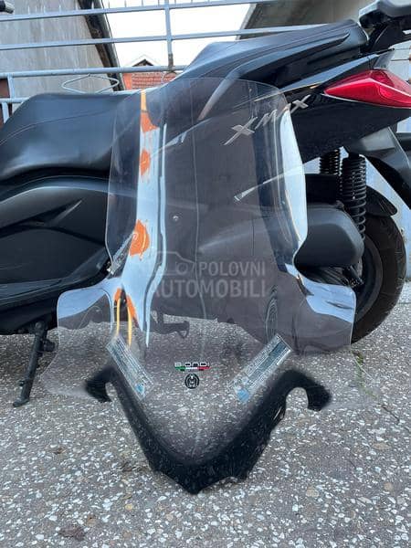 Yamaha X MAX