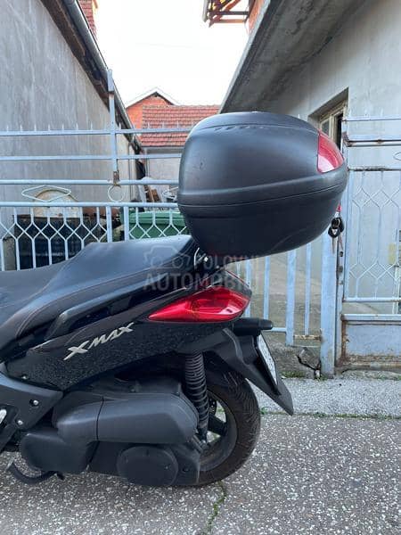 Yamaha X MAX